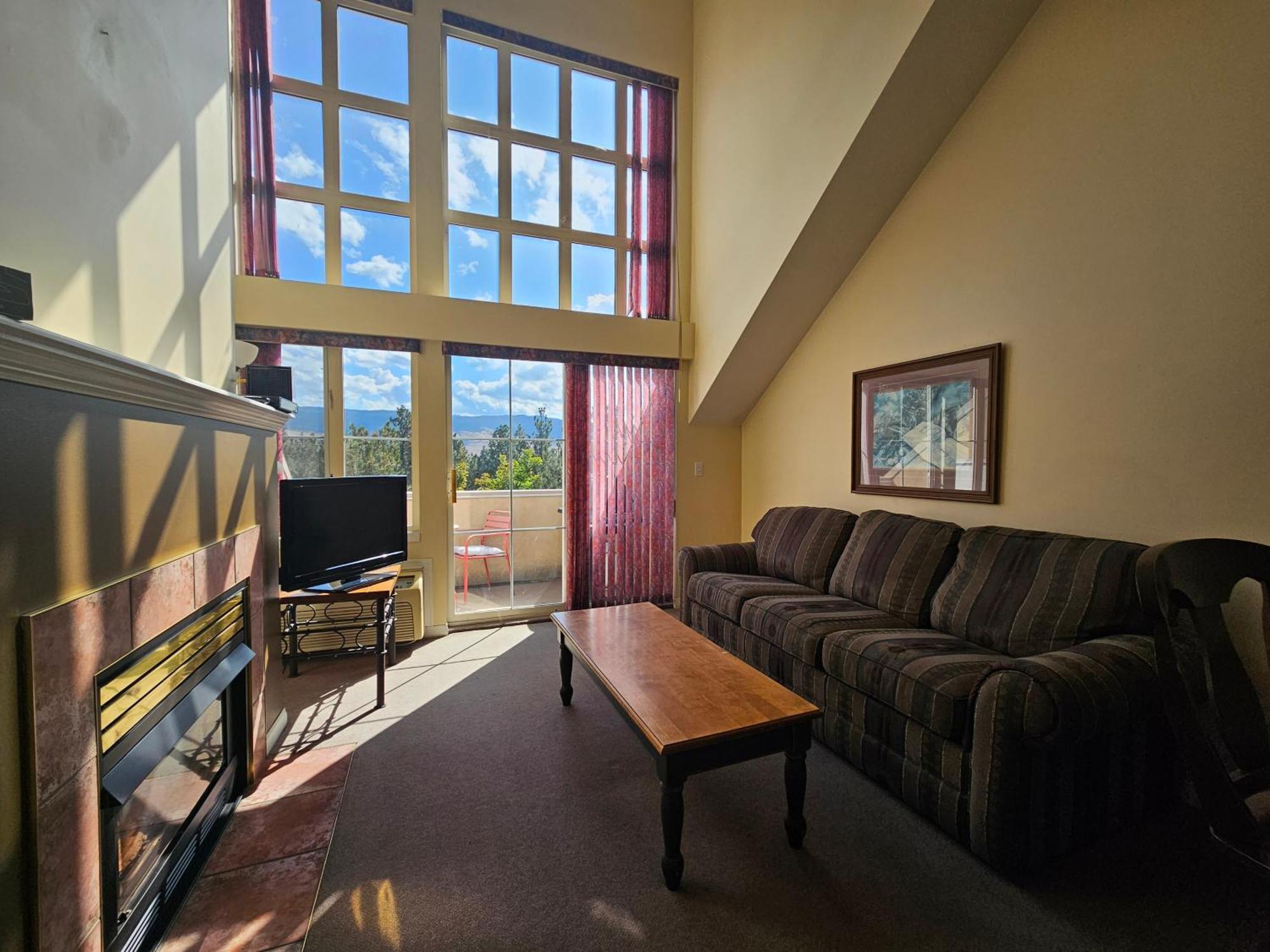 Borgata Lodge Resort Kelowna Eksteriør bilde