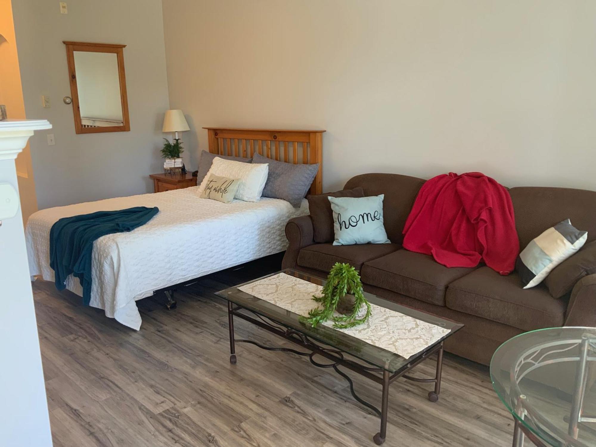 Borgata Lodge Resort Kelowna Eksteriør bilde