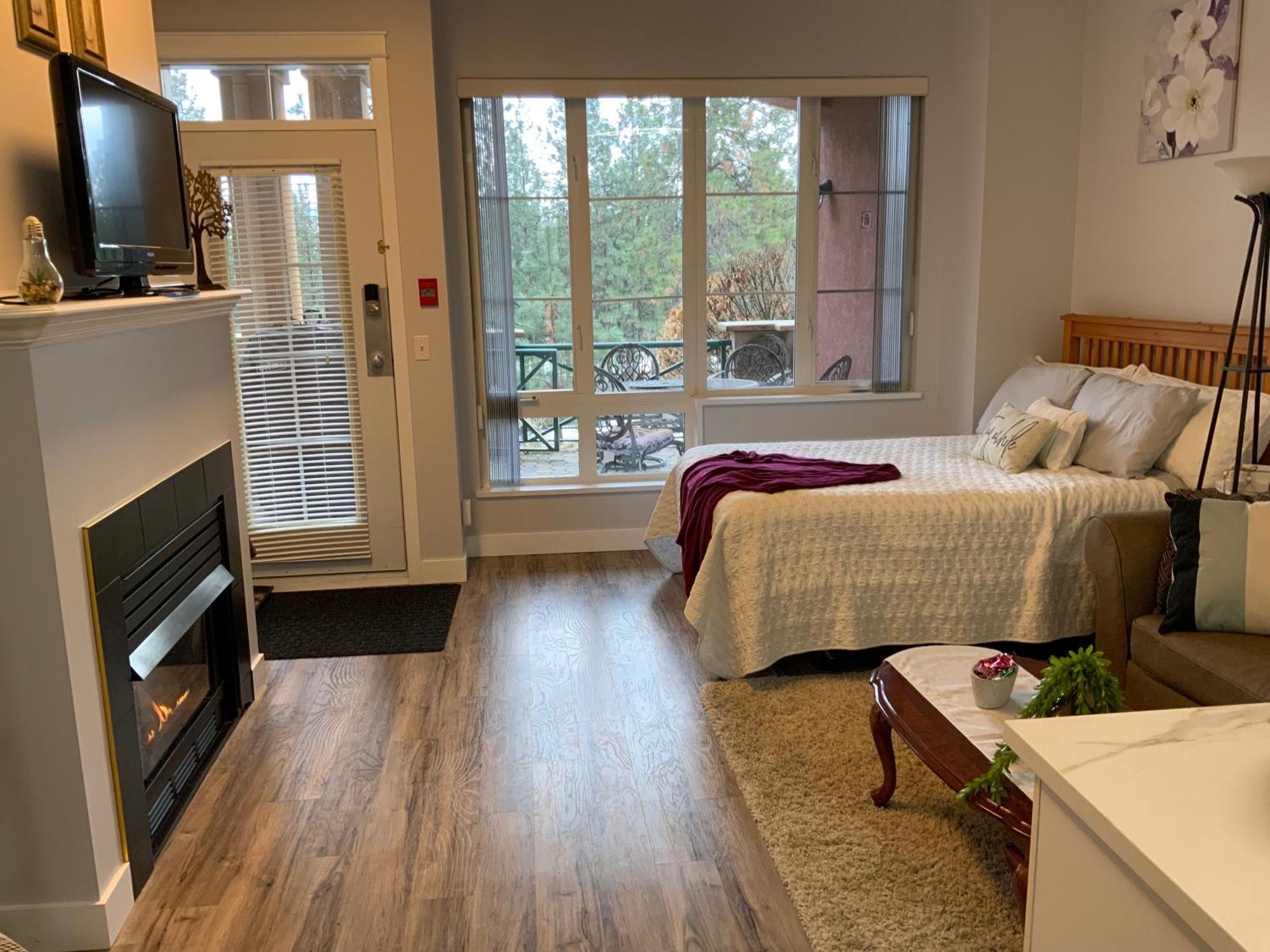 Borgata Lodge Resort Kelowna Eksteriør bilde