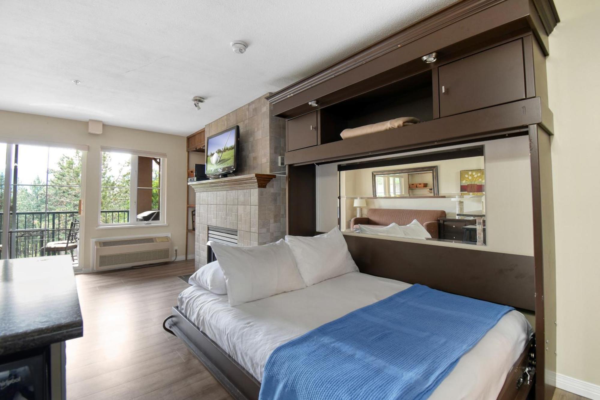Borgata Lodge Resort Kelowna Eksteriør bilde